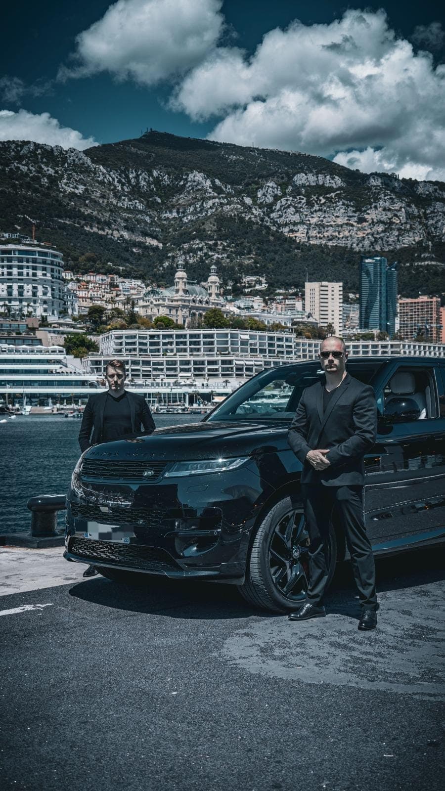 Range Rover Autobiography with FFGR chauffeurs at Monaco port